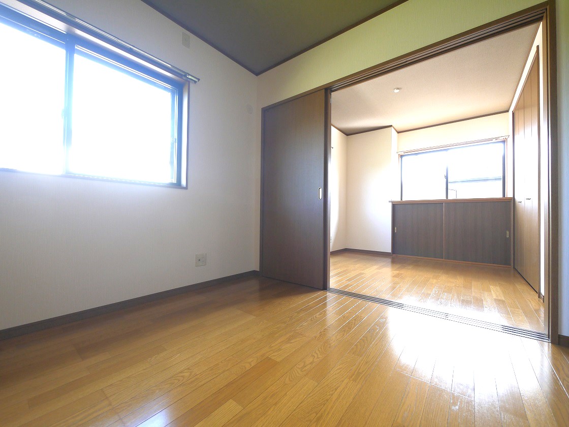 2F洋室4.5帖です