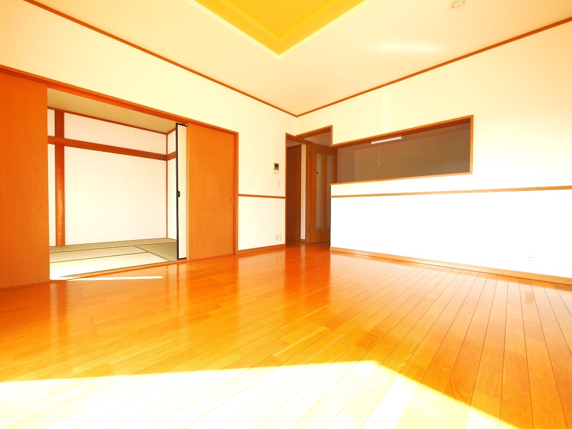 和室と続き間の開放感溢れる設計です