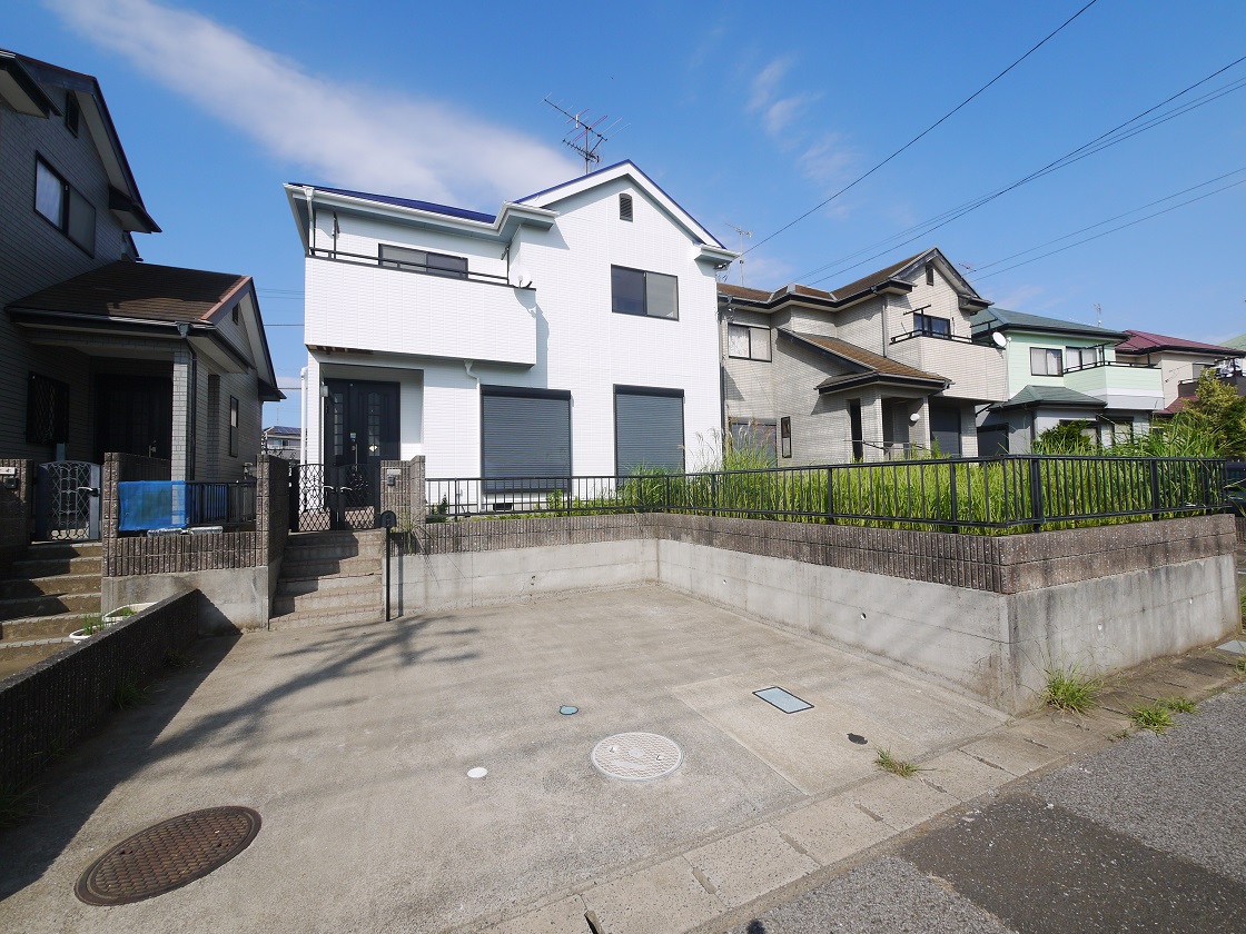 南面道路で陽当り良く、毎日明るい生活が実現