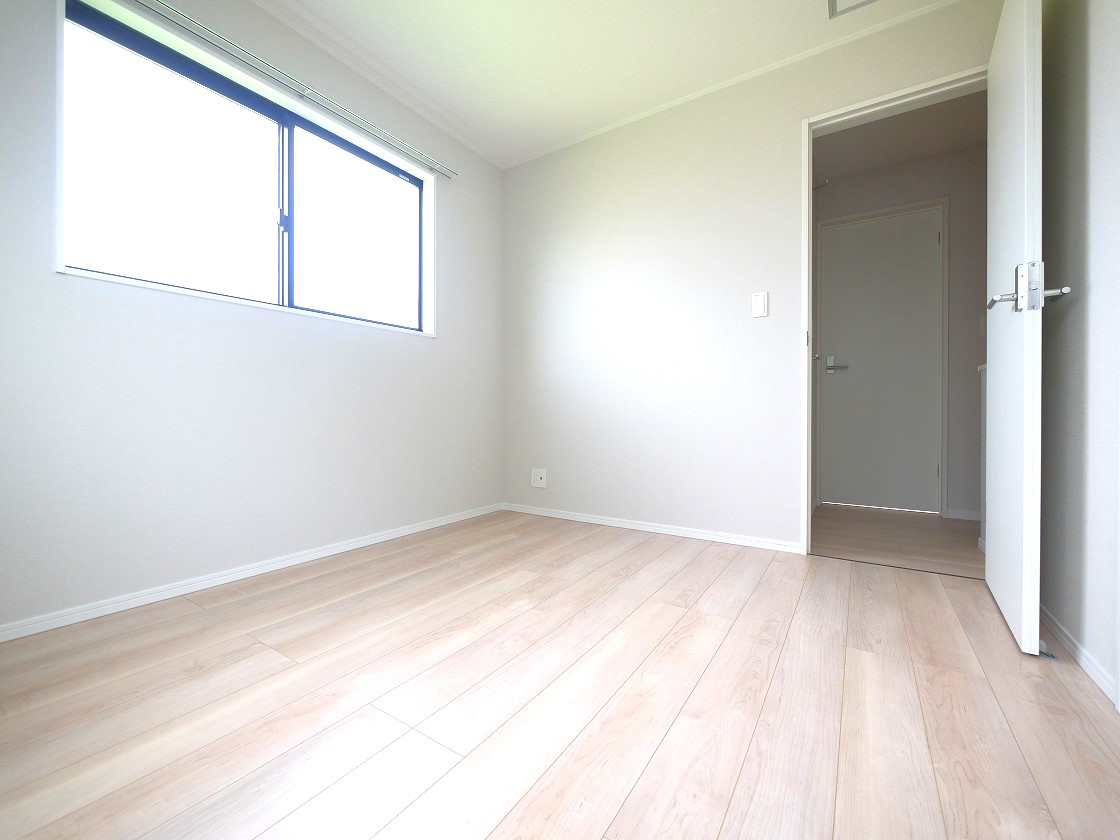 2F洋室5.2帖です