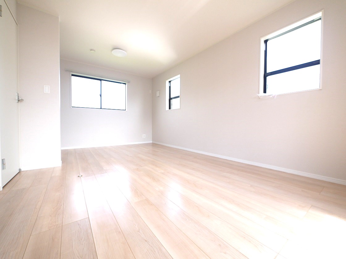 2F洋室11帖です(2部屋に分割可能)