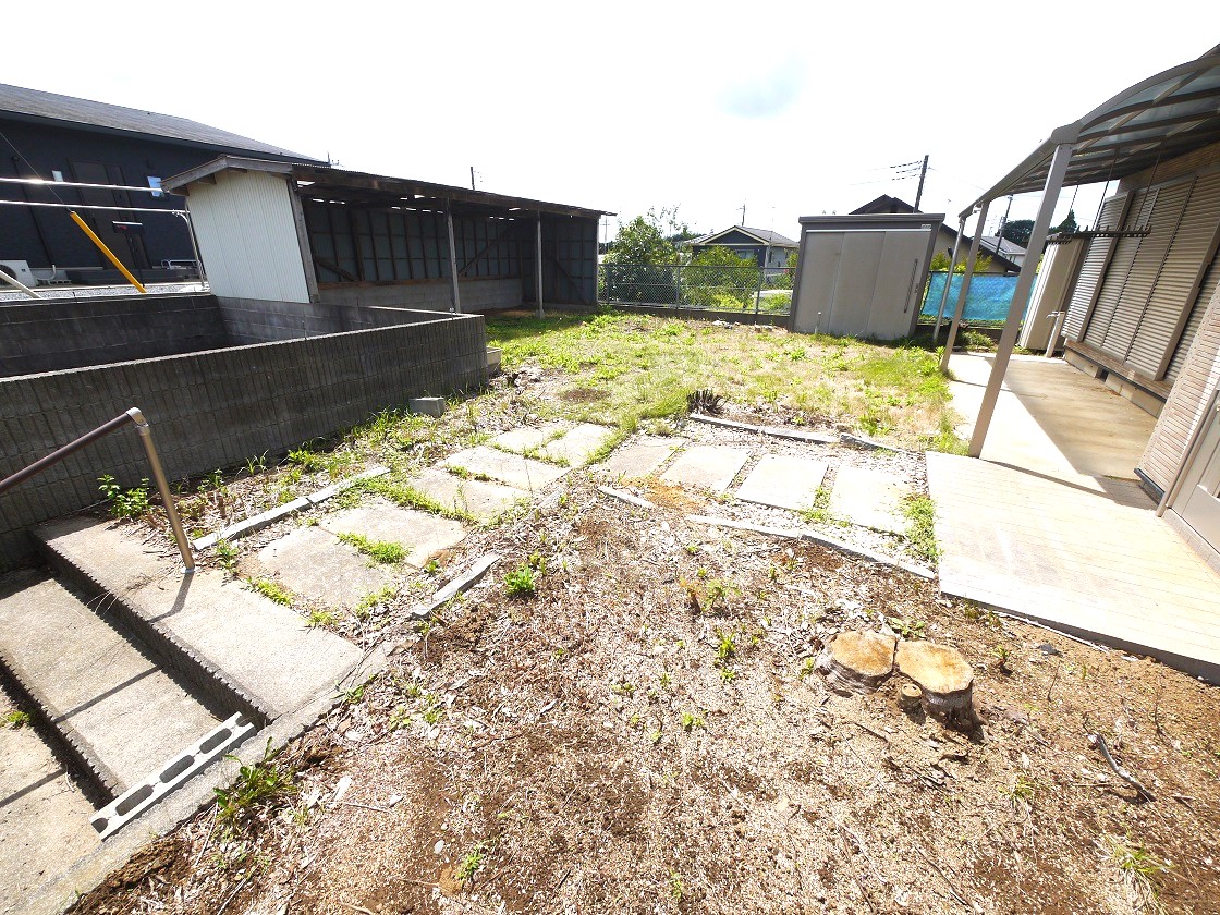 ご家族の思い出を育む、用途多彩な広々敷地