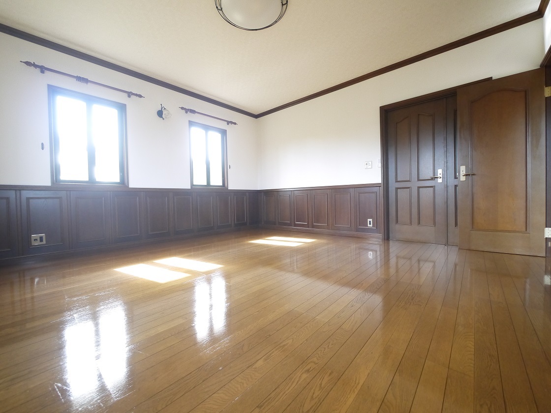 洋室12.5帖です