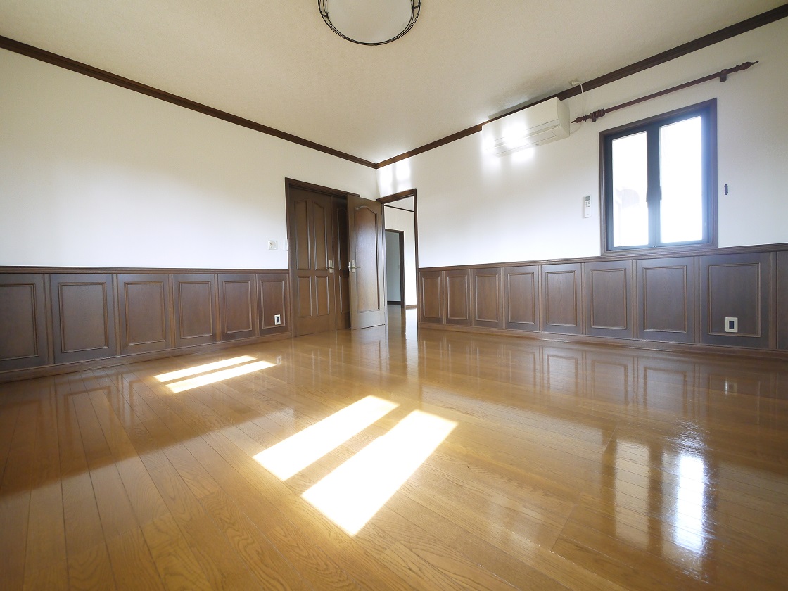 洋室12.5帖です