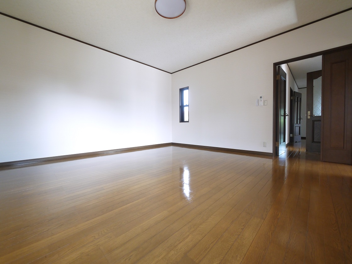 洋室12.5帖です
