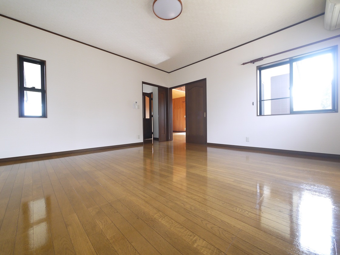 洋室12.5帖です