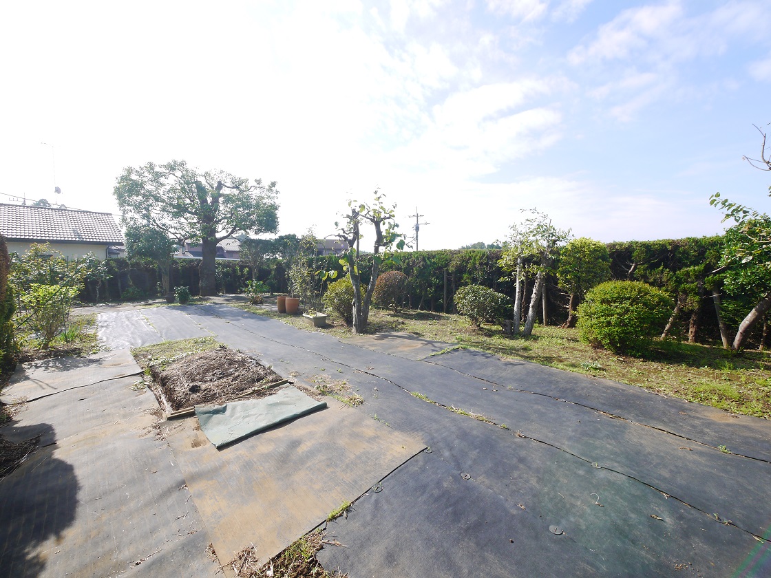 ゆとりの敷地で休日には家庭菜園、バーベキューも可能です