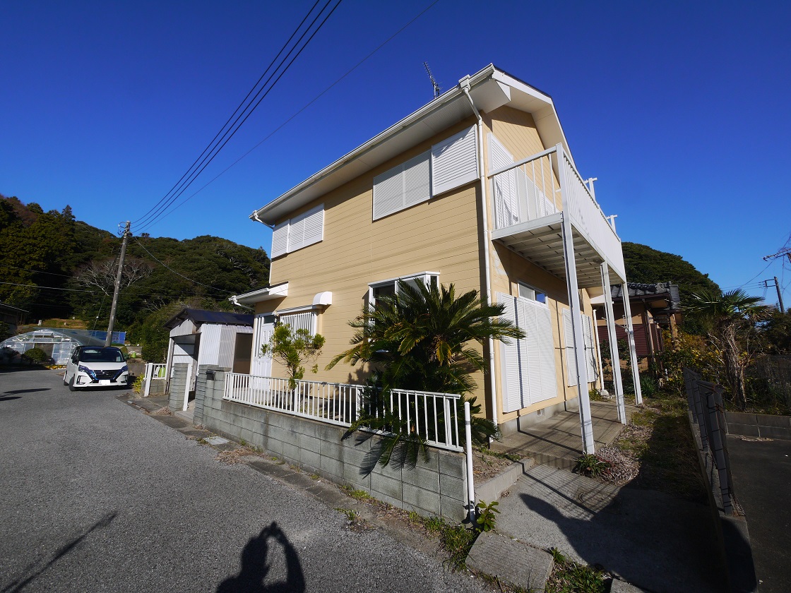 たっぷりの陽光と心地よい風が舞い込む住まい