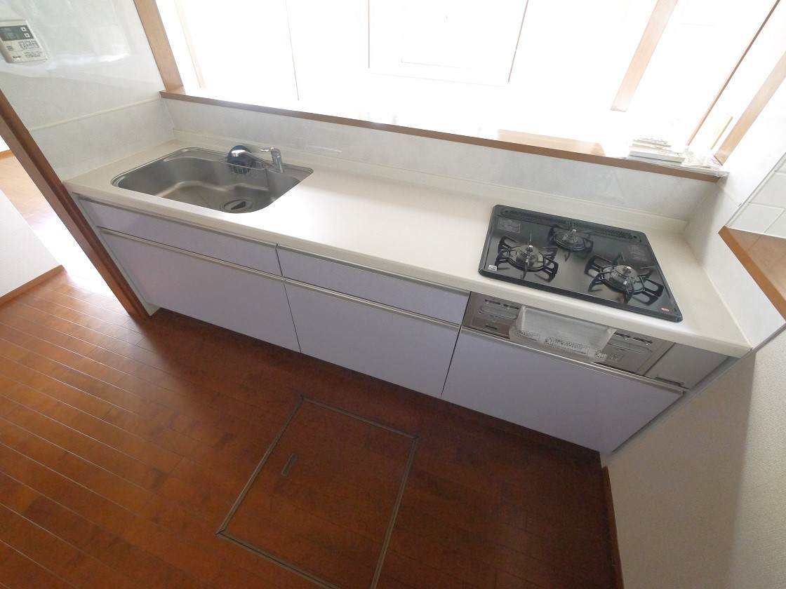 対面キッチンで、家族の笑顔が増える家