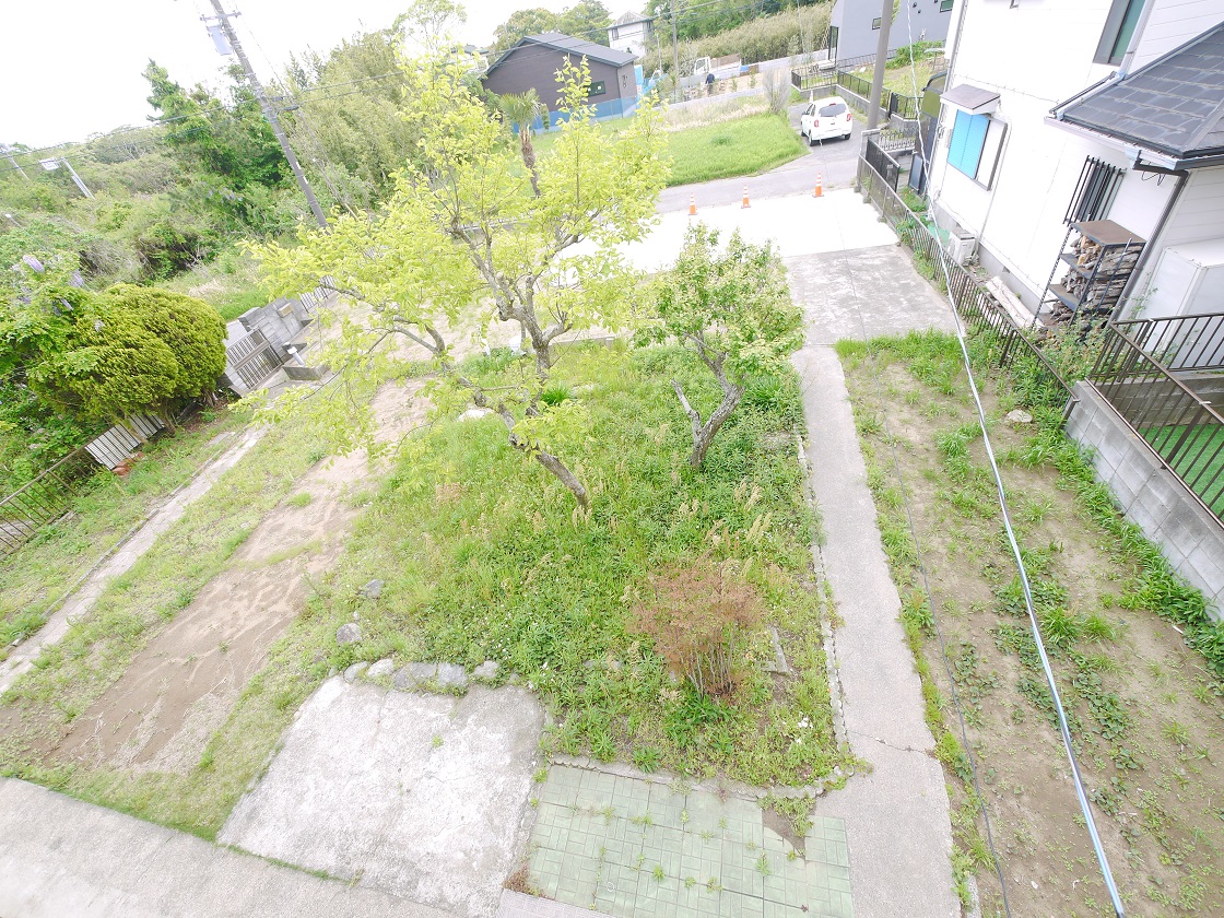 ご家族の思い出を育む、用途多彩な広々敷地