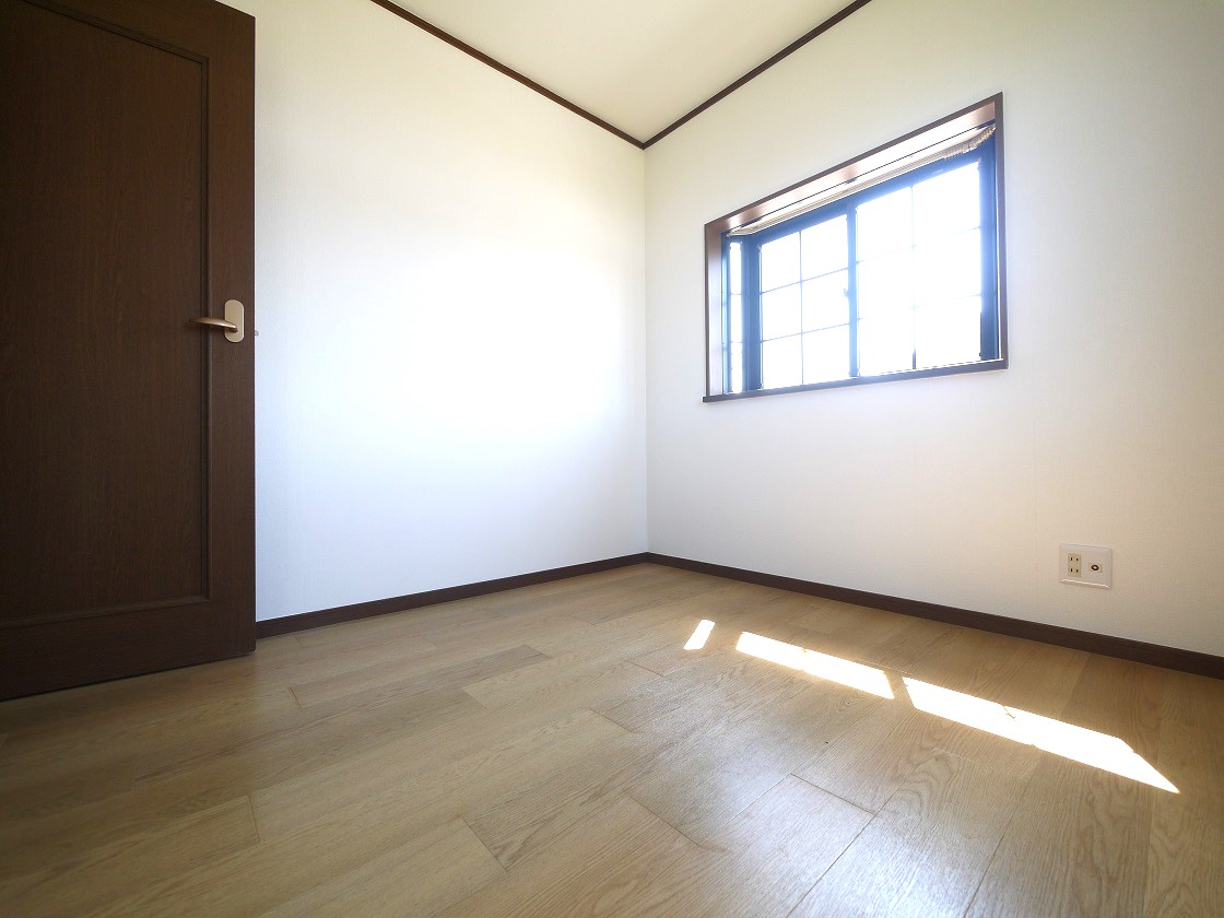 2F洋室4.5帖です