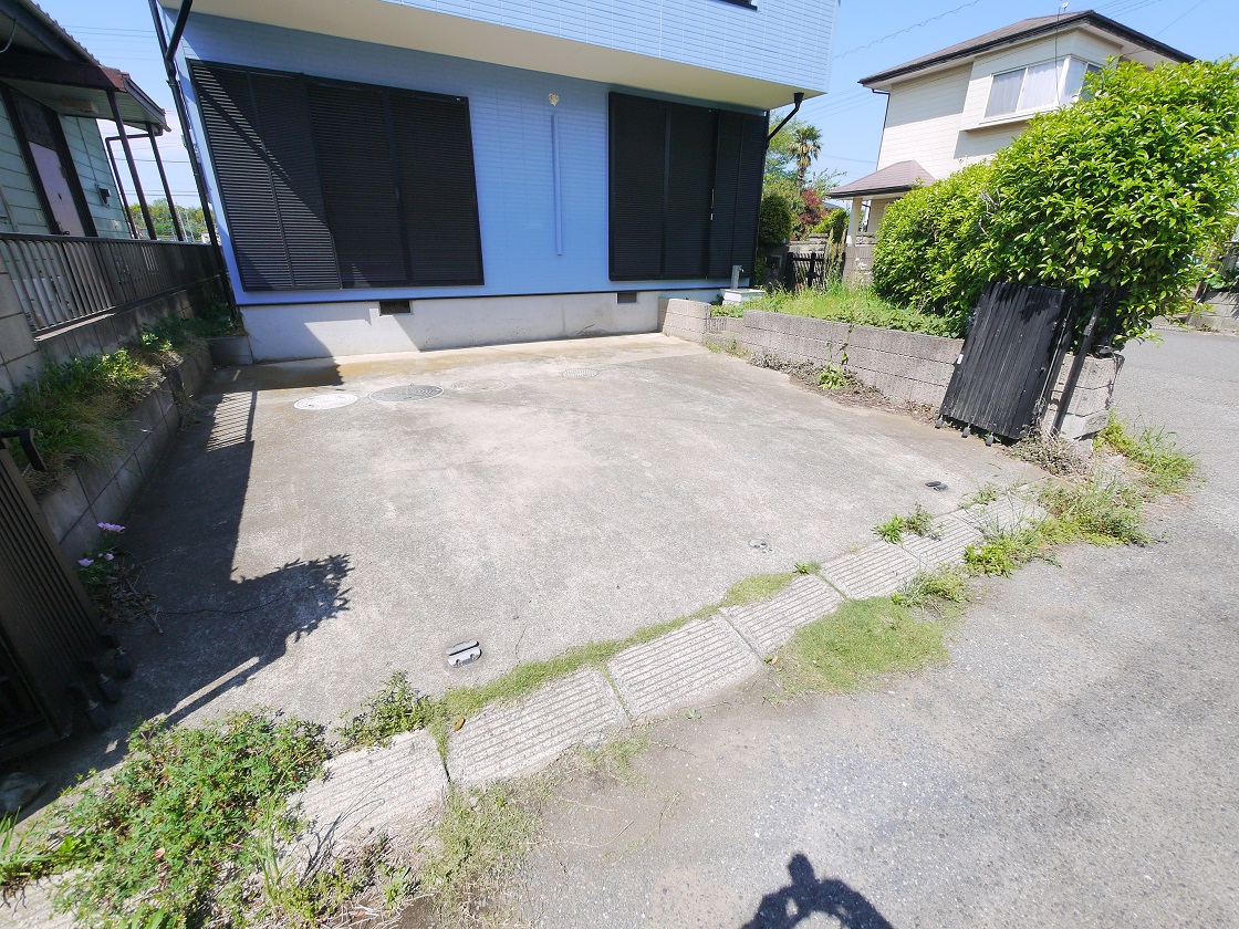 セカンドカーにも便利な駐車2台可