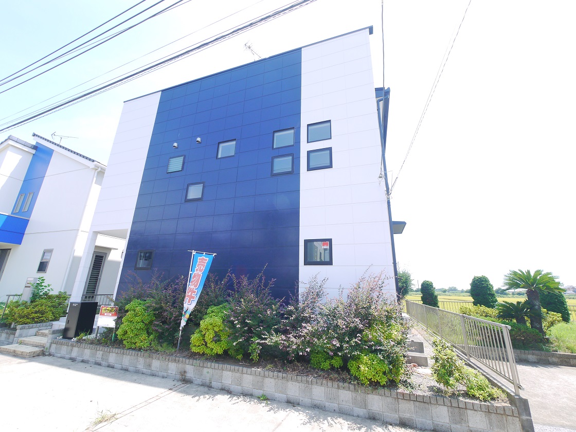 スタイリッシュなデザインのオール電化住宅