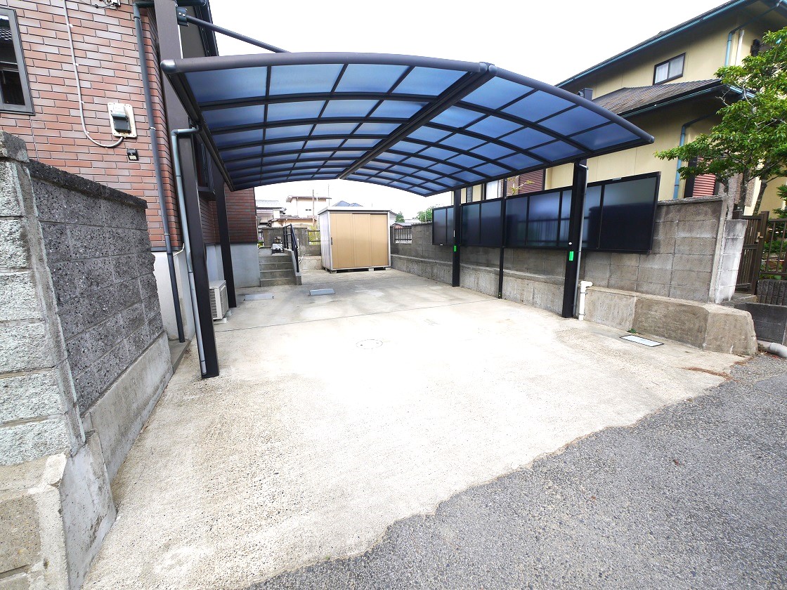 ゆったり駐車スペース2台可