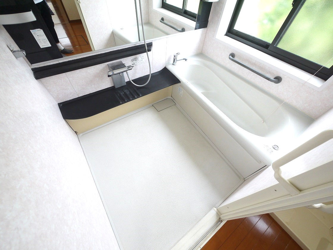 1.25坪の広さを設けた浴室でゆったりバスタイム 雨の日のお洗濯にも大活躍な浴室乾燥機付