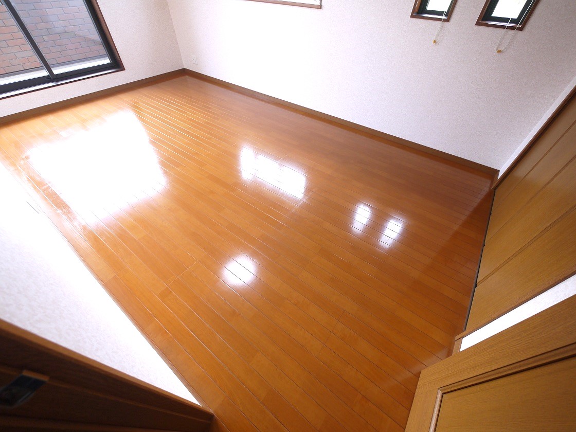 2F洋室9.7帖です