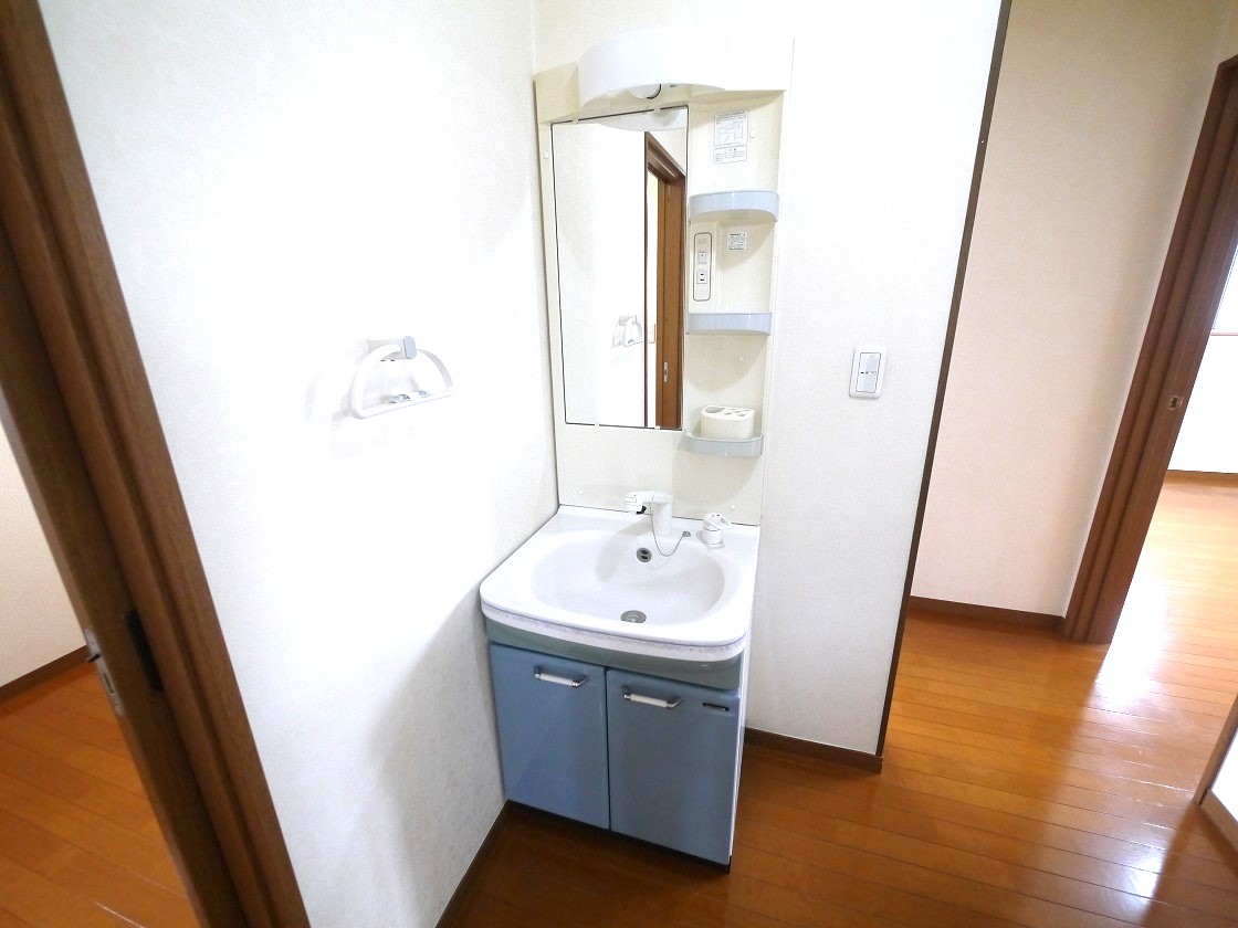 忙しい朝にうれしい2F洗面台