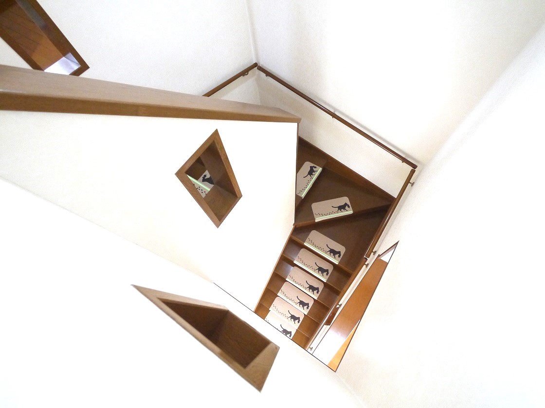 階段の吹き抜けです