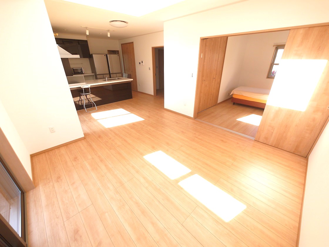 洋室と続き間の開放感溢れる設計です