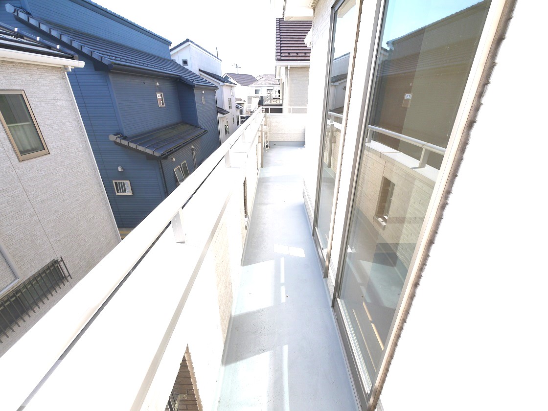 バルコニーで毎日のお洗濯もラクラク快適です