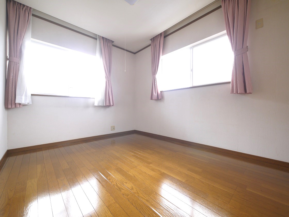 2F洋室6.2帖です