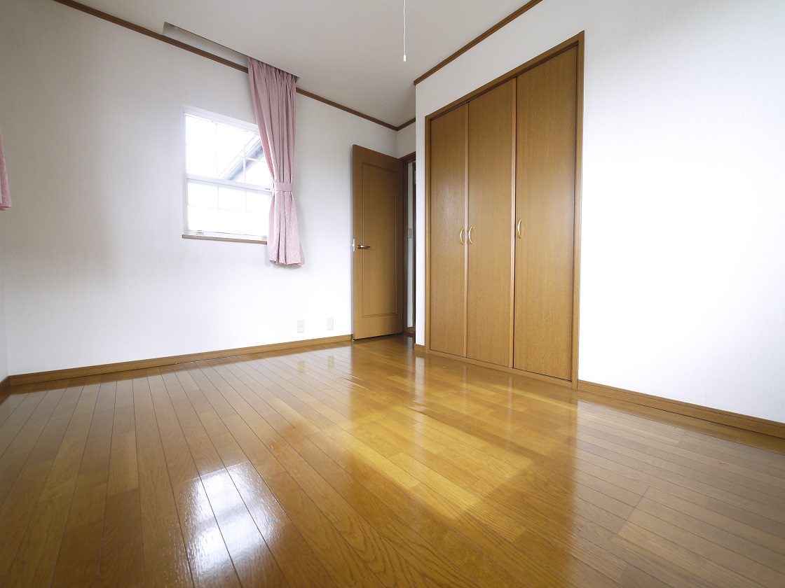 2F洋室6.2帖です