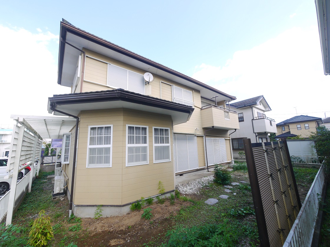 おだやかな日差しのもと豊かなひと時を家族と共に暮らす家