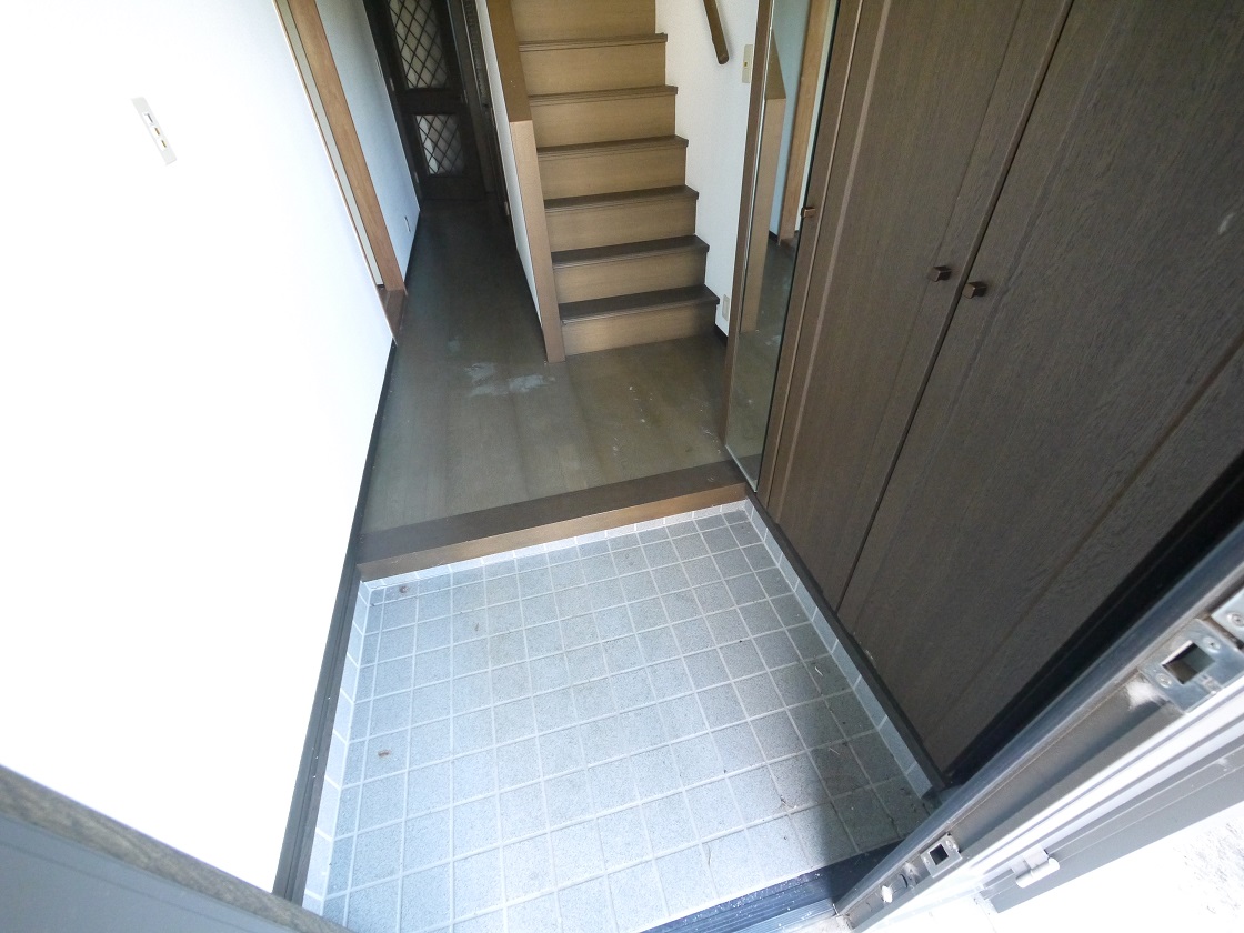 散らかりがちな玄関もスッキリの玄関収納付です