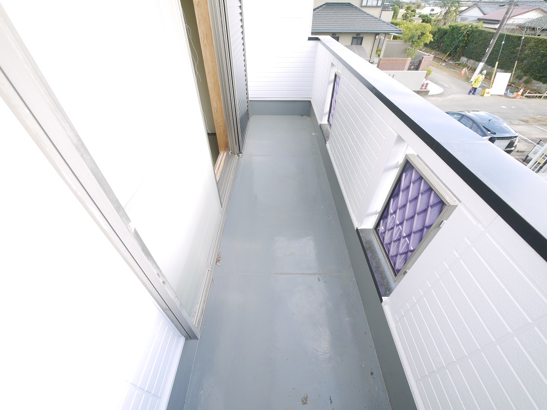 バルコニーで毎日のお洗濯もラクラク快適です