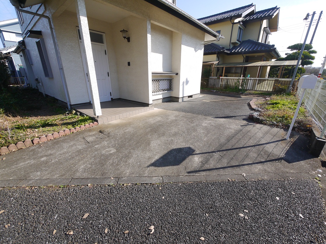 カースペースです