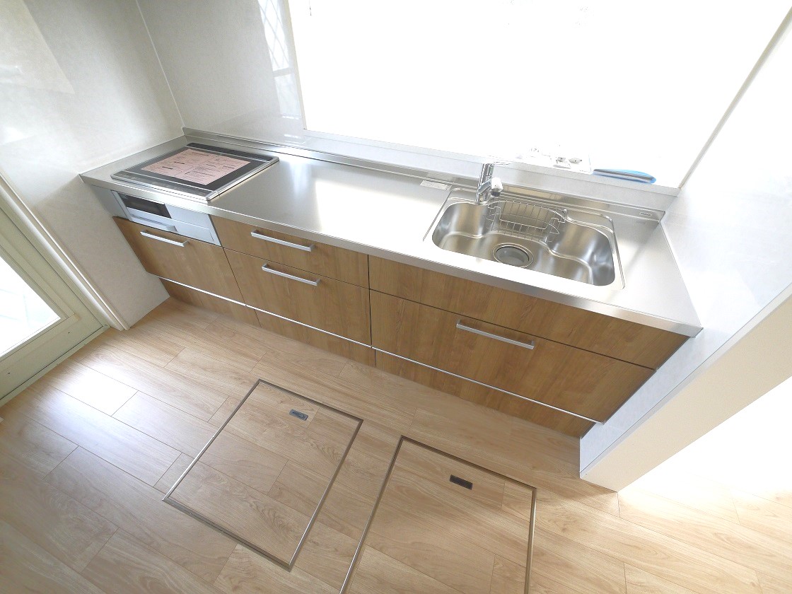 火を使わないIHクッキングヒーターで空気もクリーン