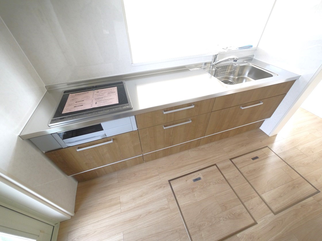 お料理好きのママにはうれしいゆったりとした新品キッチンです