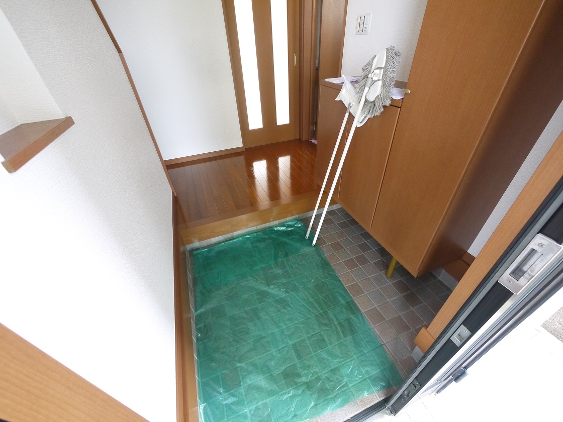 散らかりがちな玄関もスッキリの玄関収納付です