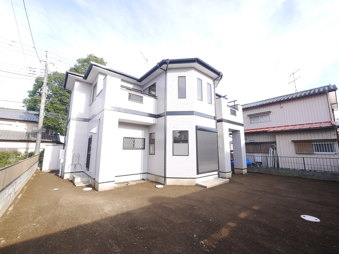 たっぷりの陽光に包まれる明るい住まい