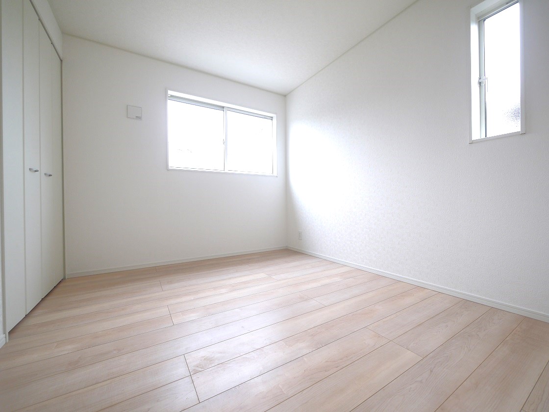 2F洋室5.2帖です