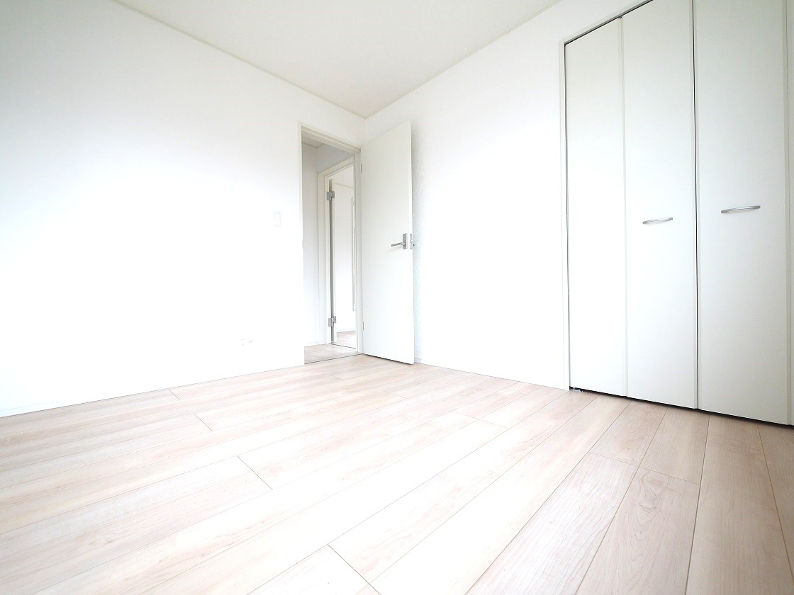 2F洋室5.2帖です