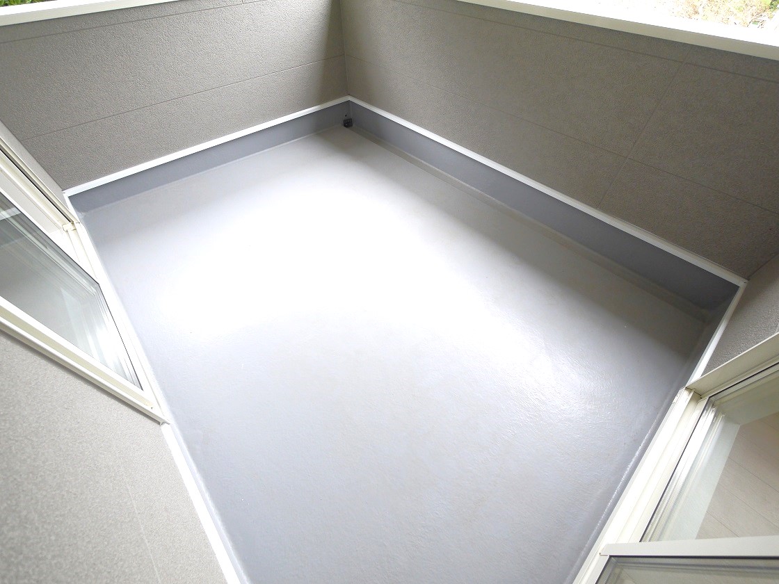 わが家のバルコニーで子供の通学、帰宅が確認できます