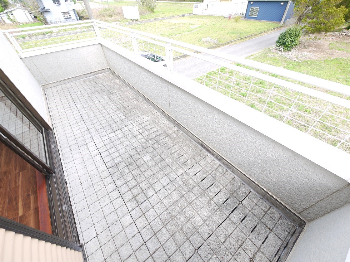 ワイドバルコニーで毎日のお洗濯もラクラク快適です
