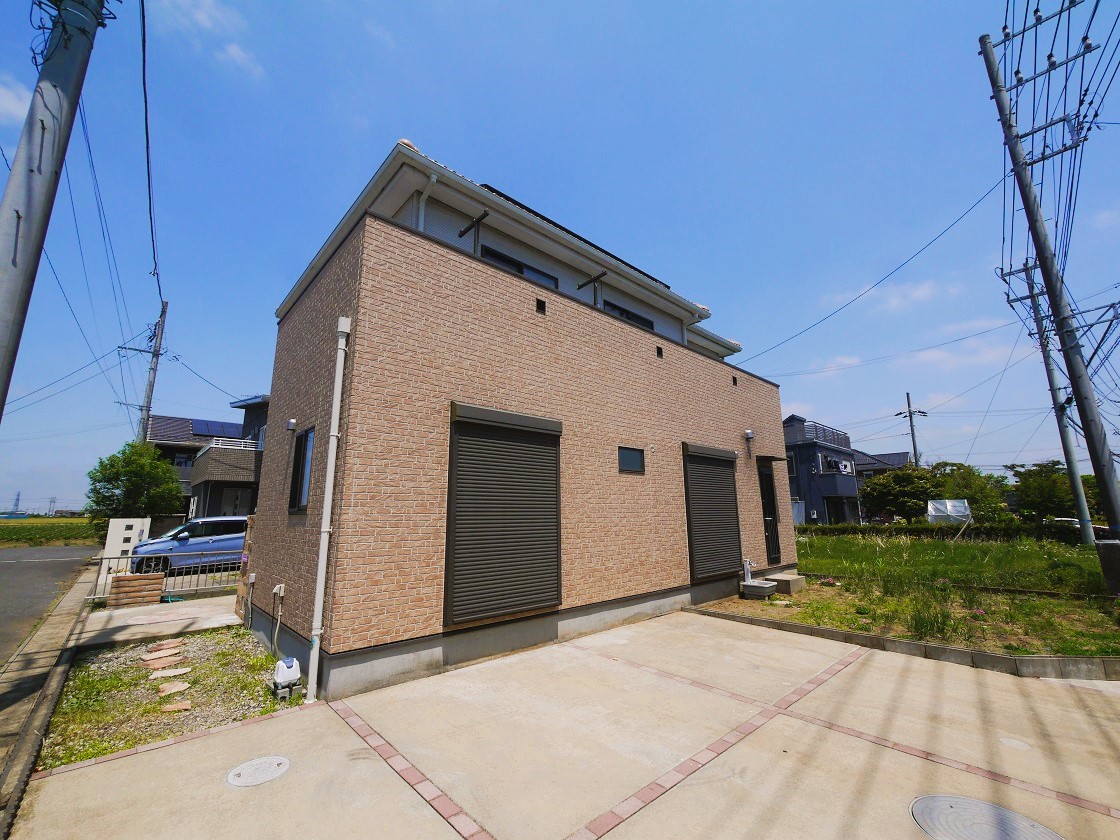 たっぷりの陽光に包まれる明るい住まい