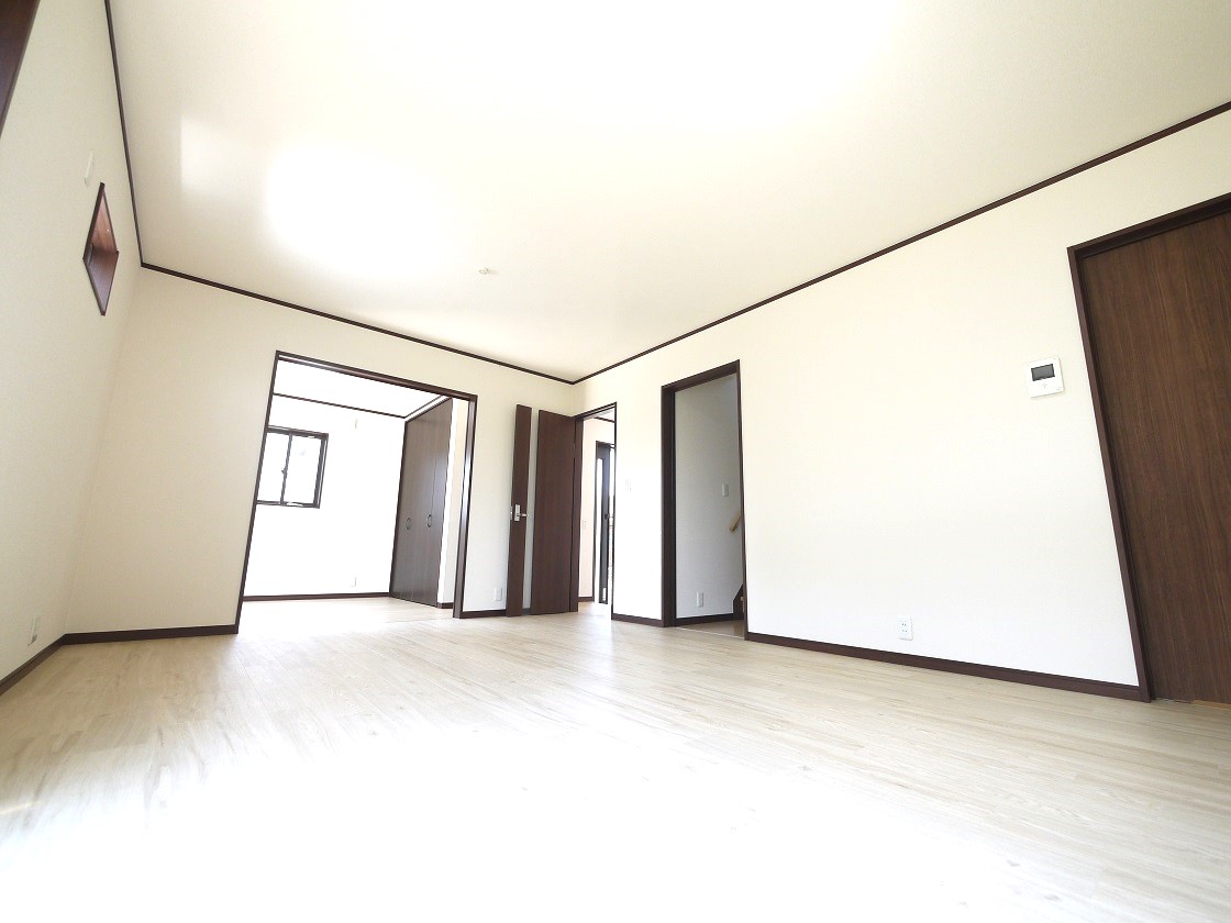 洋室と続き間の開放感溢れる設計です