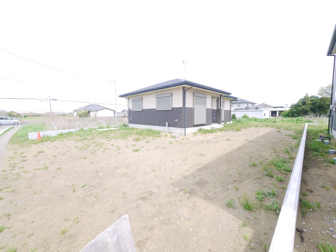 お友達もたくさん呼べる駐車スペースです