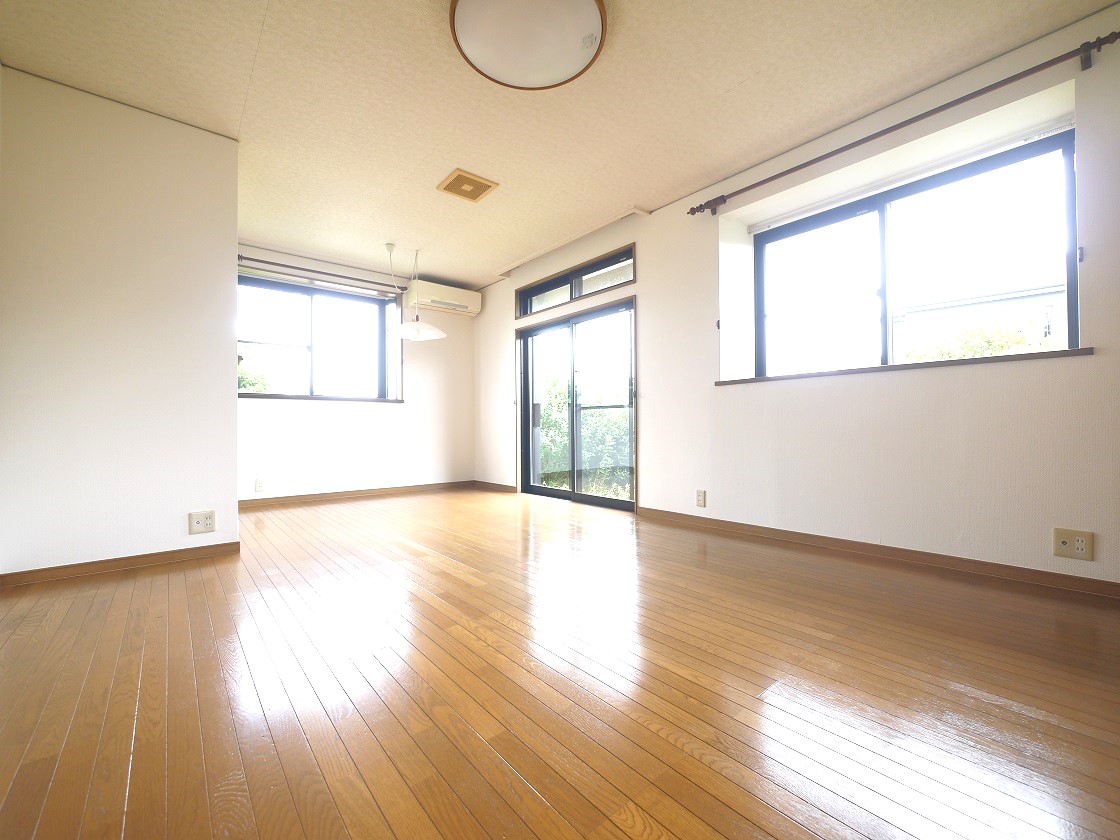 家族団らんの時間も増えそうなくつろぎのリビングです