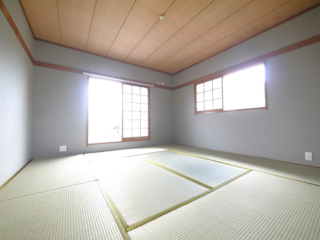 2F和室8帖です