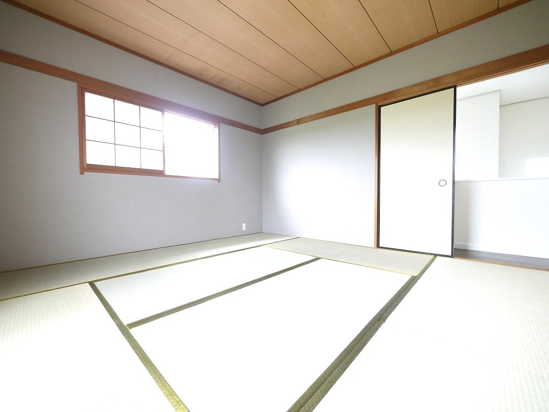 2F和室8帖です