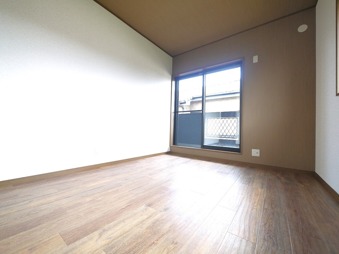 2F洋室6.5帖です