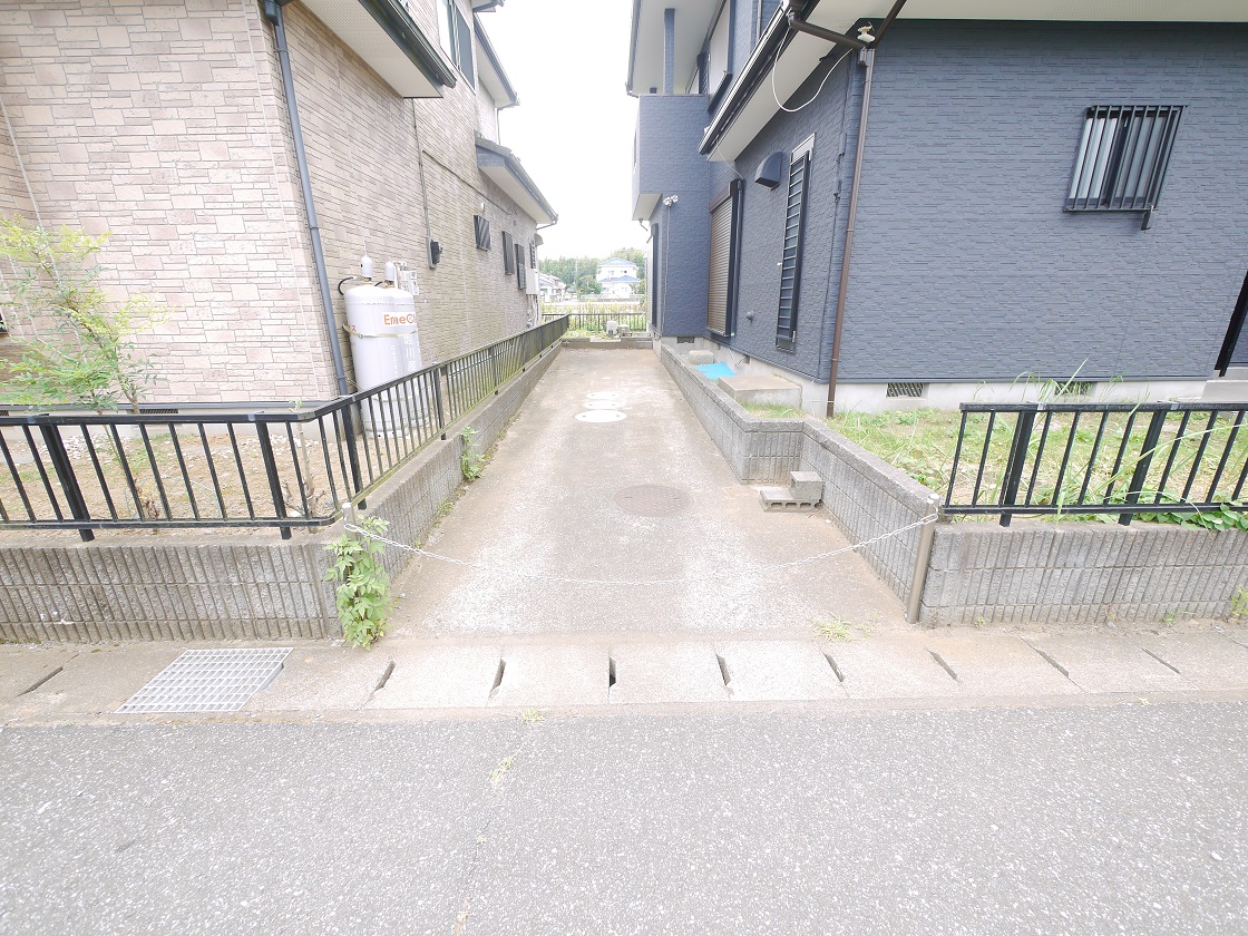 セカンドカーにも便利な駐車2台可