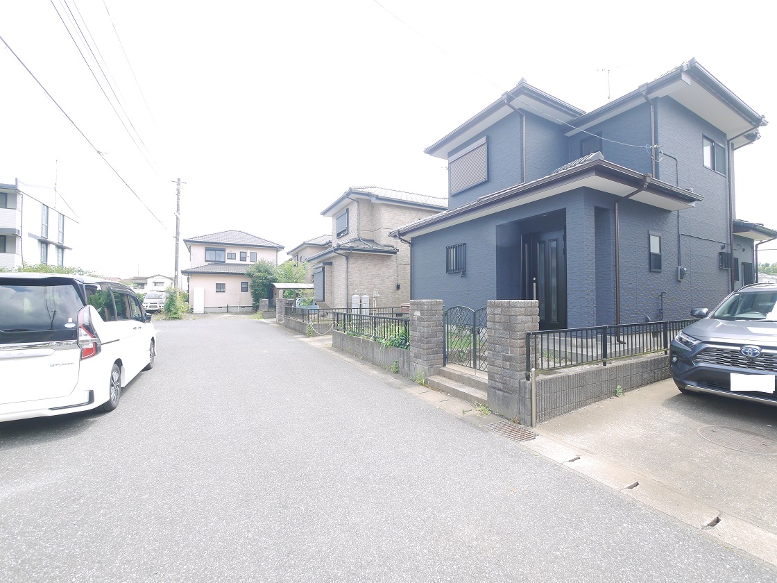 前面道路です
