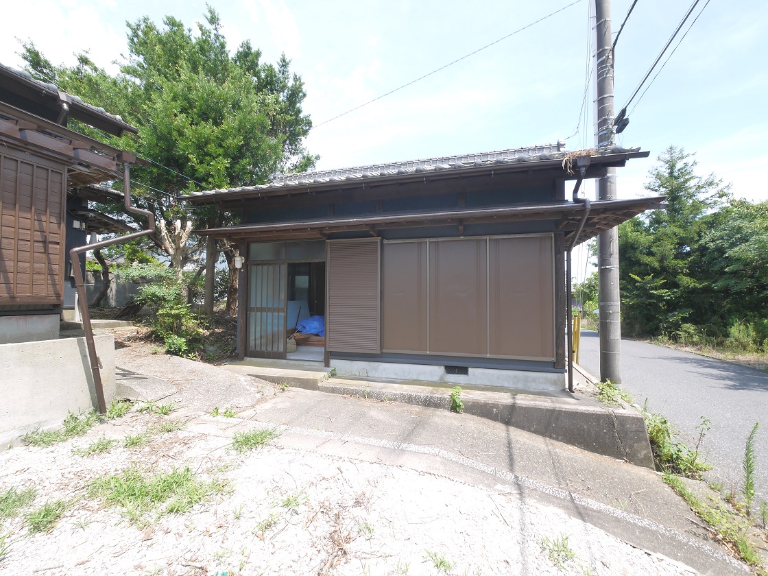 離れです お客様の宿泊にも対応できる頼もしい空間です 趣味の部屋としても活用できます