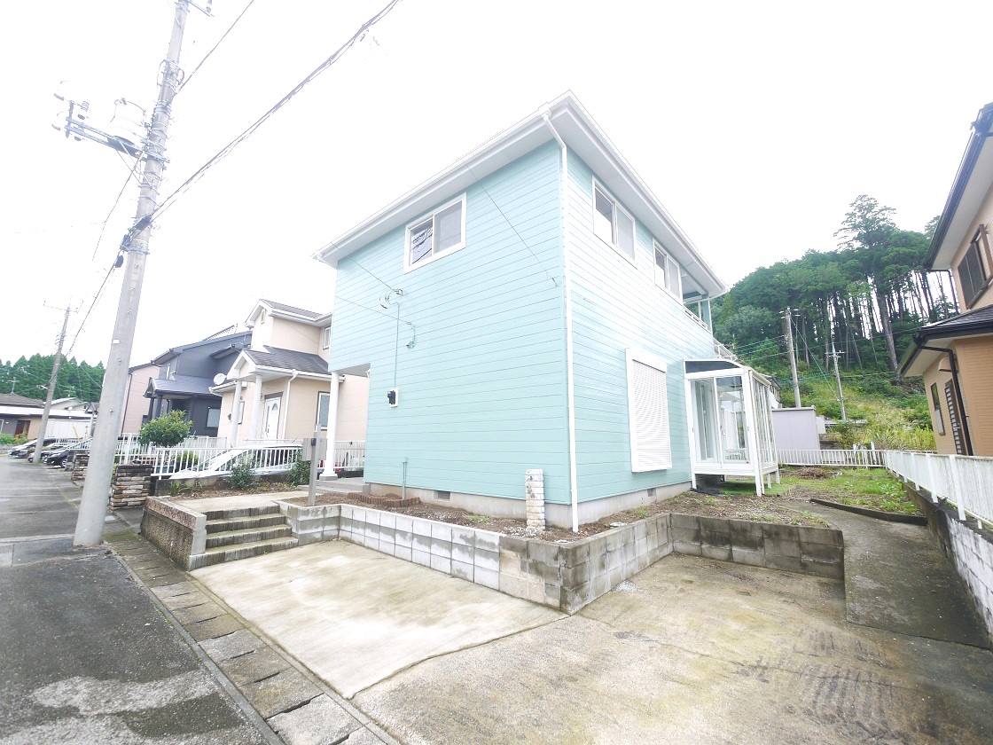 季節を感じられる緑の潤いに溢れる住宅地