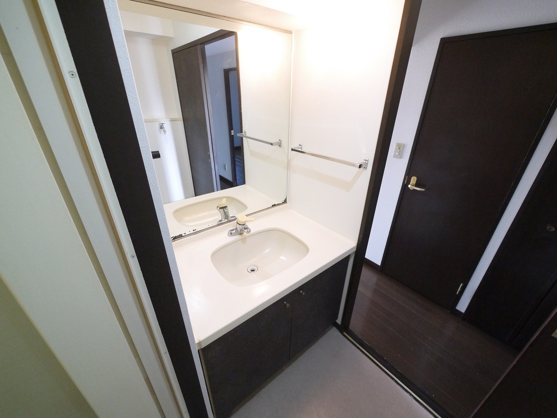 お手入れラクラク洗面化粧台